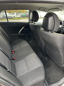Toyota Avensis 1.8 108kw LPG (6 foto / 9)