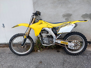 Suzuki RMZ 450 2006 (1 foto / 4)