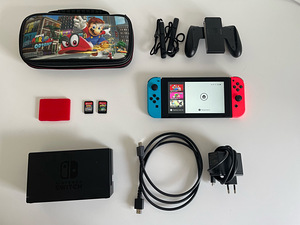 Nintendo Switch + 2 игры + чехол Марио (1 фото из 6)