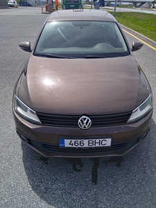 Volkswagen Jetta 1.4 TSI 90kW (3 foto / 12)