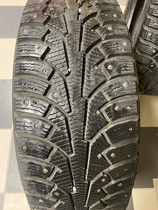 Nokian 215/65 R15C (2tk) (1 foto / 5)