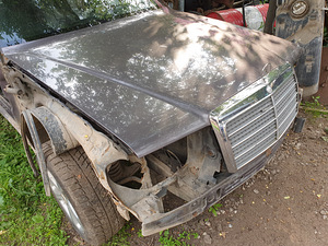 Продам капот w124 (6 фото из 6)