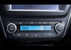 AutoRENT TOYOTA AVENSIS 2.0 DIISEL, BOLT, FORUS Takso (8 foto / 10)