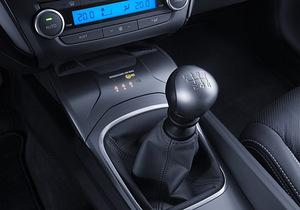 AutoRENT TOYOTA AVENSIS 2.0 DIISEL, BOLT, FORUS Takso (7 foto / 10)