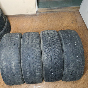 Lamellrehvid Hankook iCept iZ2 215/60R16 (1 foto / 6)