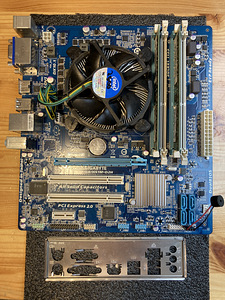 Emaplaat, E3-1245v2, 8gb ddr3 (1 foto / 3)