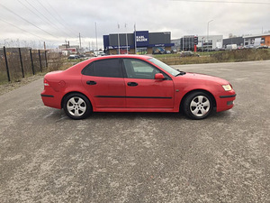 Saab 9-3 (4 фото из 8)