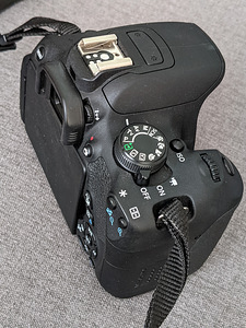 Canon 700D kere (2 foto / 5)