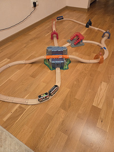 Brio rongi komplekt (2 foto / 8)