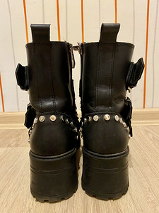 Zara nahast poolsaapad (2 foto / 4)