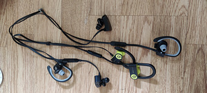 Неисправные Powerbeats (1 фото из 1)
