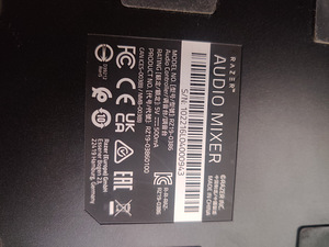 Razer audio mixer (2 foto / 2)
