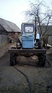 Трактор т-40 и прицеп гидравлический