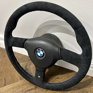 BMW Alcantara M-Tech 2 rool E30, E32 ja E34-le (3 foto / 9)