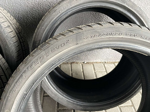 Hankook Winter I Cept evo2 M+S (Erilaiused) (275/30-245/35) (4 foto / 4)