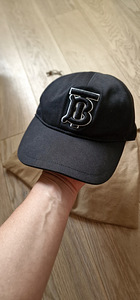 Burberry nokats L (7 foto / 7)