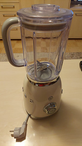 Продам блендер Smeg. (1 фото из 5)