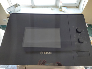 Müüa mikrolaineahi Bosch uus (1 foto / 6)