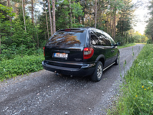 Chrysler Voyager 2.5 105kW (3 foto / 7)