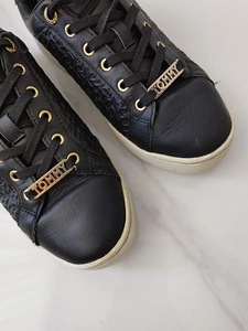 Tommy Hilfiger tossud. Suurus 38. (2 foto / 6)