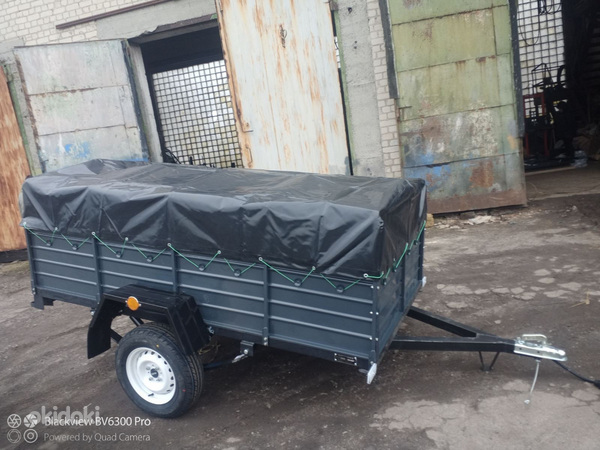 Легковий посилений причіп