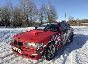 BMW e36 2.5i 141kw street klass (1 foto / 7)