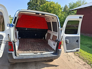 Peugeot Partner (5 фото из 10)