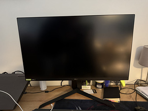 Monitor LG UltraGear 27GR75Q, (1 foto / 2)