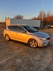 Kia Ceed Facelift Comfort 1.6 66kV (3 foto / 10)