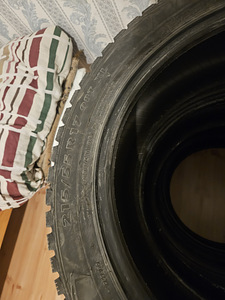 Talverehvid Nokian 215/55 R17 98T XL (6 foto / 7)