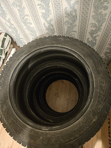 Talverehvid Nokian 215/55 R17 98T XL (7 foto / 7)