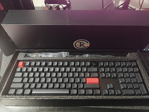 Keychron Q6 Max (Knob, Side-Printed caps) + Palm Rest (2 foto / 3)