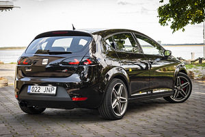 SEAT Leon Cupra (3 foto / 14)