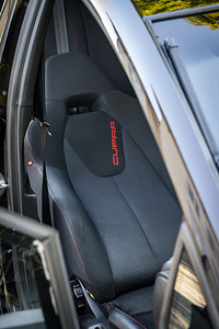 SEAT Leon Cupra (9 foto / 14)