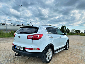 KIA Sportage 2.0 120kw (4 foto / 9)