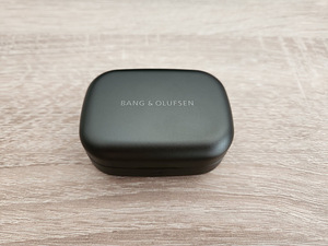 Bang & Olufsen Beoplay Ex (Black Anthracite) (5 foto / 6)