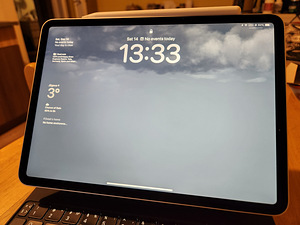 Apple iPad Pro 11" 2022 M2 (Wi-Fi, 256 GB) - Värvus: Silver (5 foto / 10)
