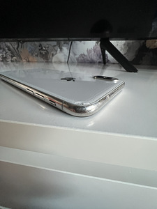 iPhone X 64gb (5 фото из 5)