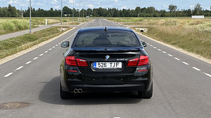 BMW F10 530d (5 foto / 10)