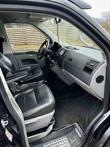 VOLKSWAGEN TRANSPORTER KOMBI (7 foto / 9)
