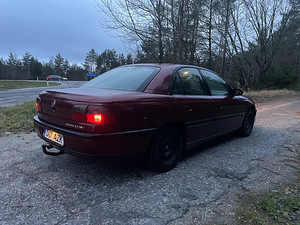Opel omega (2 фото из 7)