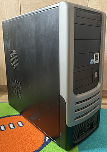 I7 3770K | GTX 1060 | 12 GB DDR3 | 128 GB SSD (1 foto / 4)