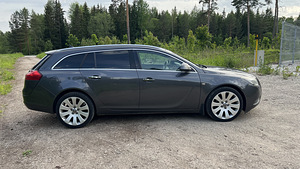 Opel Insignia Sports Tourer 2.0 118kW (5 foto / 10)