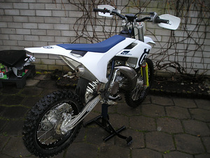 Krossimootorratas Husqvarna TC 85 (3 foto / 7)