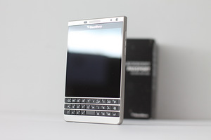 Uus Blackberry Passport, ainulaadne Silver Edition (1 foto / 10)