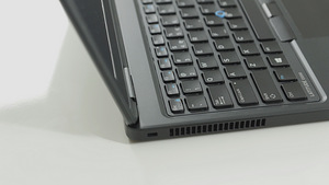 Äriklassi Dell E5550 i5/SSD/IPS/ID, uueväärne (9 foto / 9)