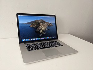 Uueväärne Macbook Pro 15 i7/SSD/RETINA (1 foto / 8)