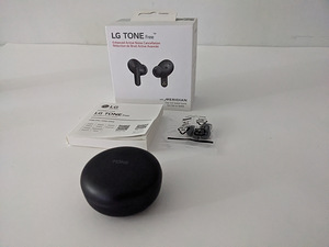 Tippklassi LG TONE Free HI-FI heliga, uued (3 foto / 5)