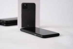 Google Pixel 5, ideaalses seisukorras (3 foto / 7)