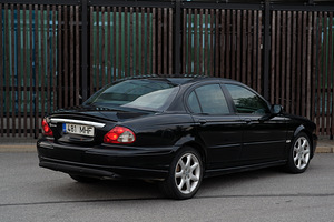 Ökonoomne Jaguar X-Type, väga heas korras (3 foto / 10)